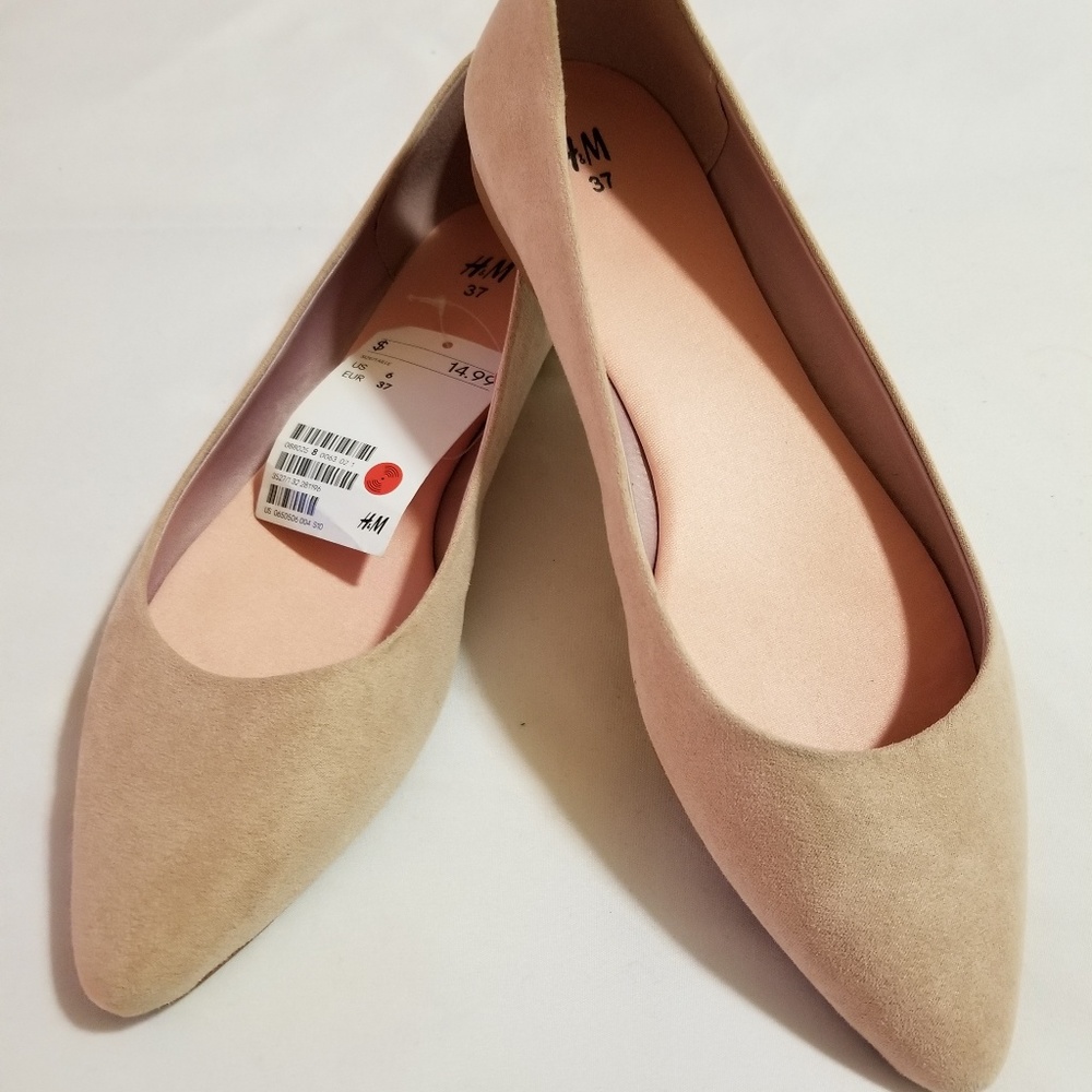 NWT H&M Nude Pointed Flats